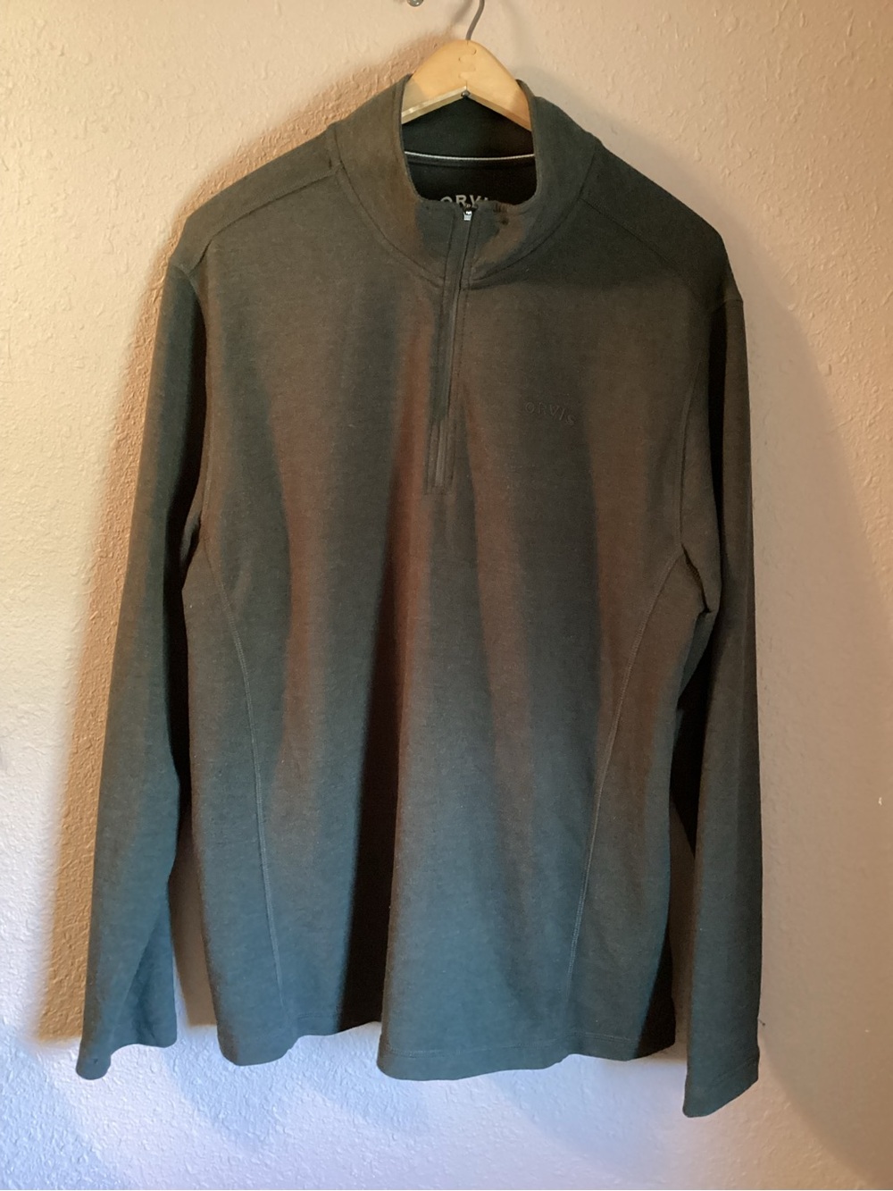 Orvis Men's Zip-Neck Sweater in Olive size large 50% Rayon